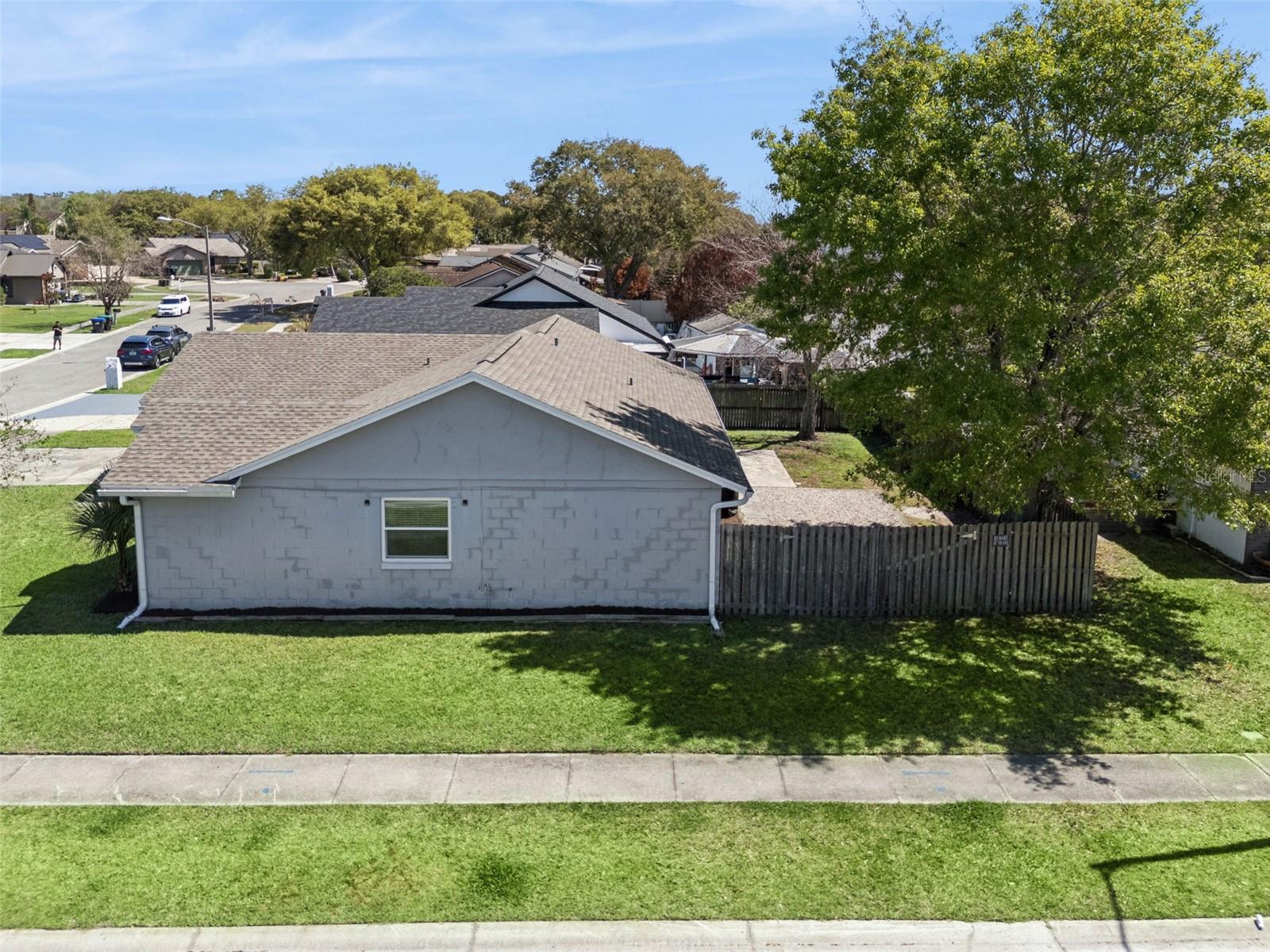 Image 27 of 31 For 7904 Dimal Court