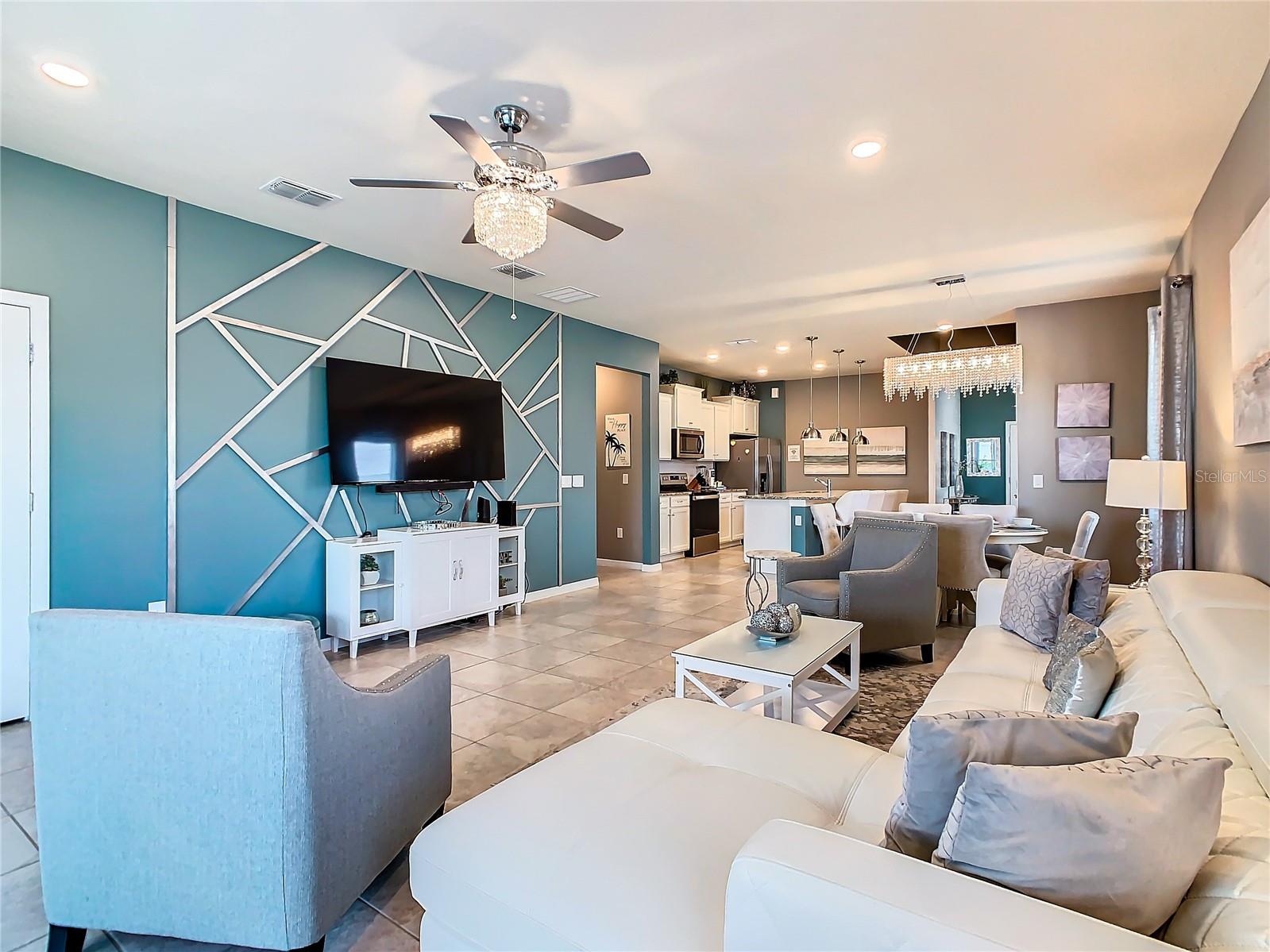 Image 22 of 58 For 3401 Lilac Way