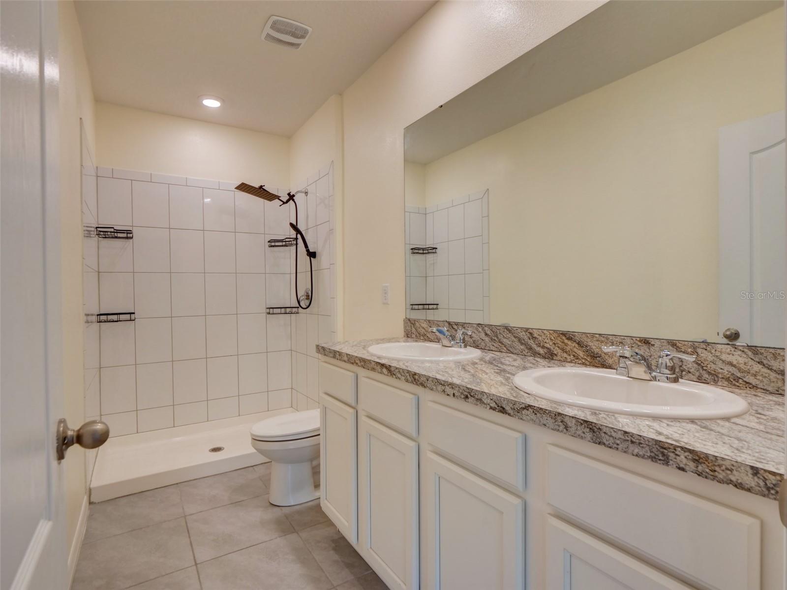 Image 28 of 51 For 1289 Yellow Finch Drive