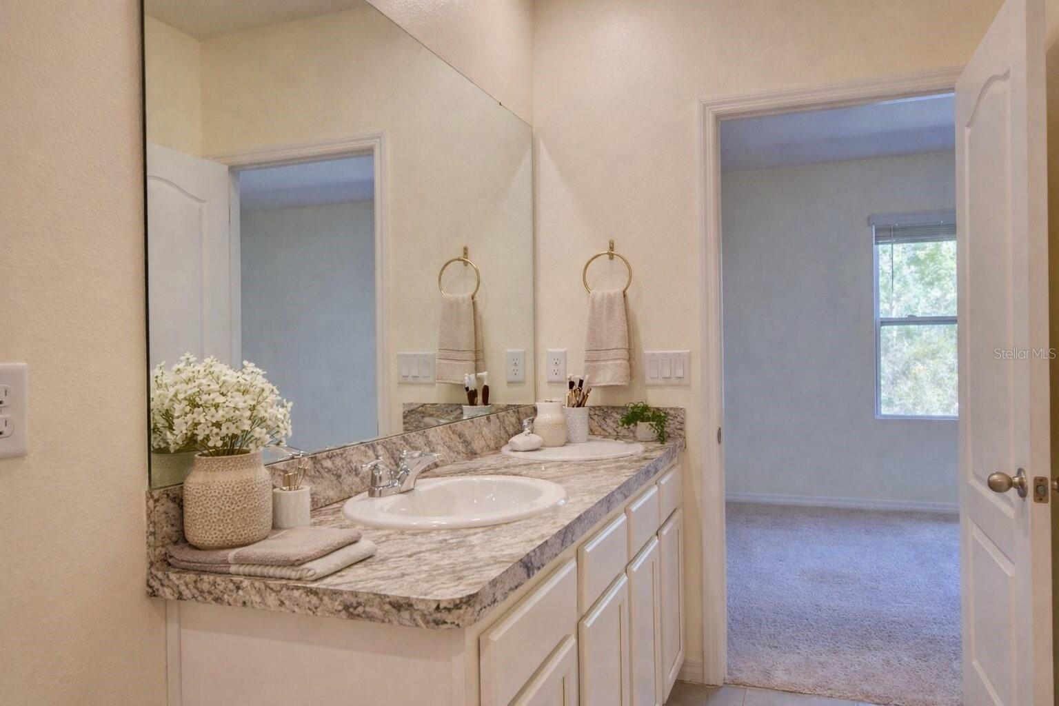 Image 29 of 51 For 1289 Yellow Finch Drive