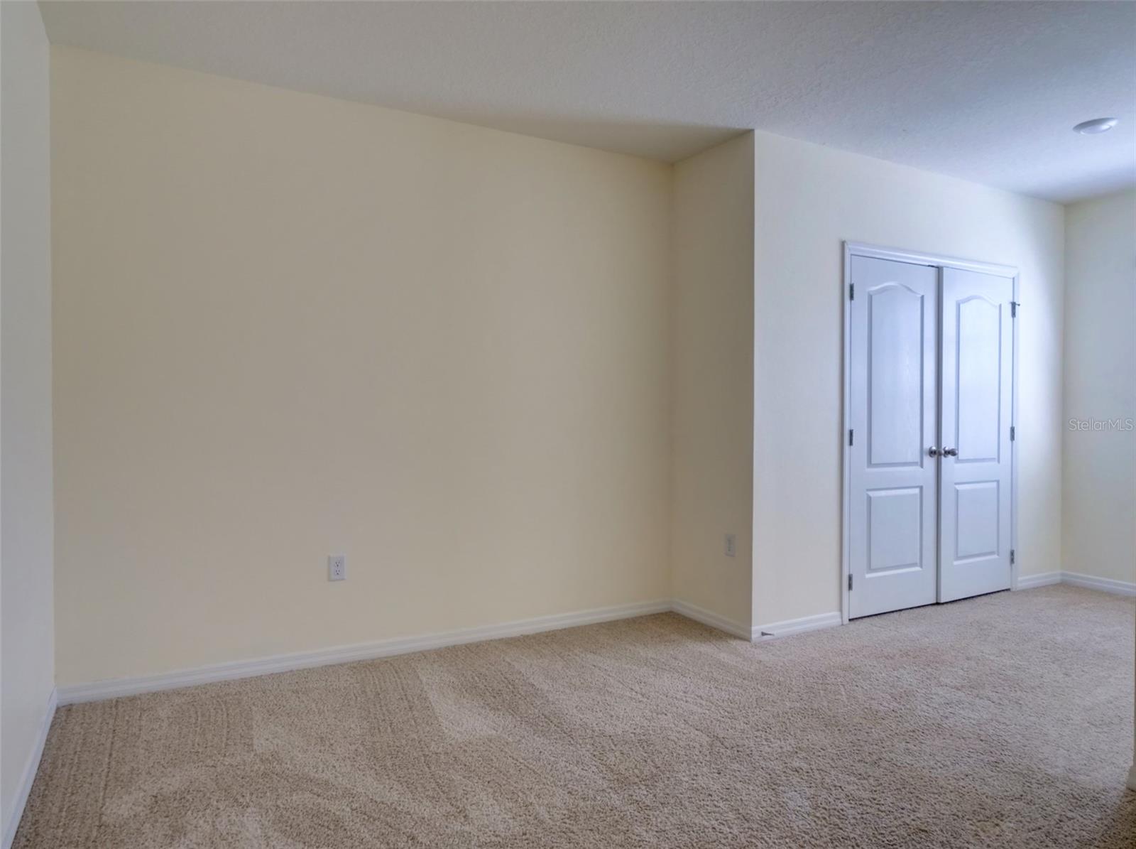 Image 32 of 51 For 1289 Yellow Finch Drive