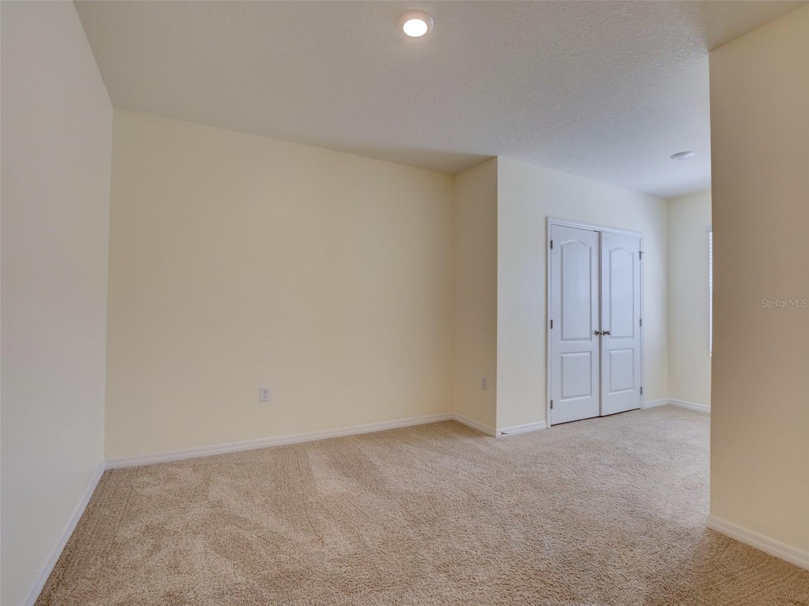 Image 33 of 51 For 1289 Yellow Finch Drive