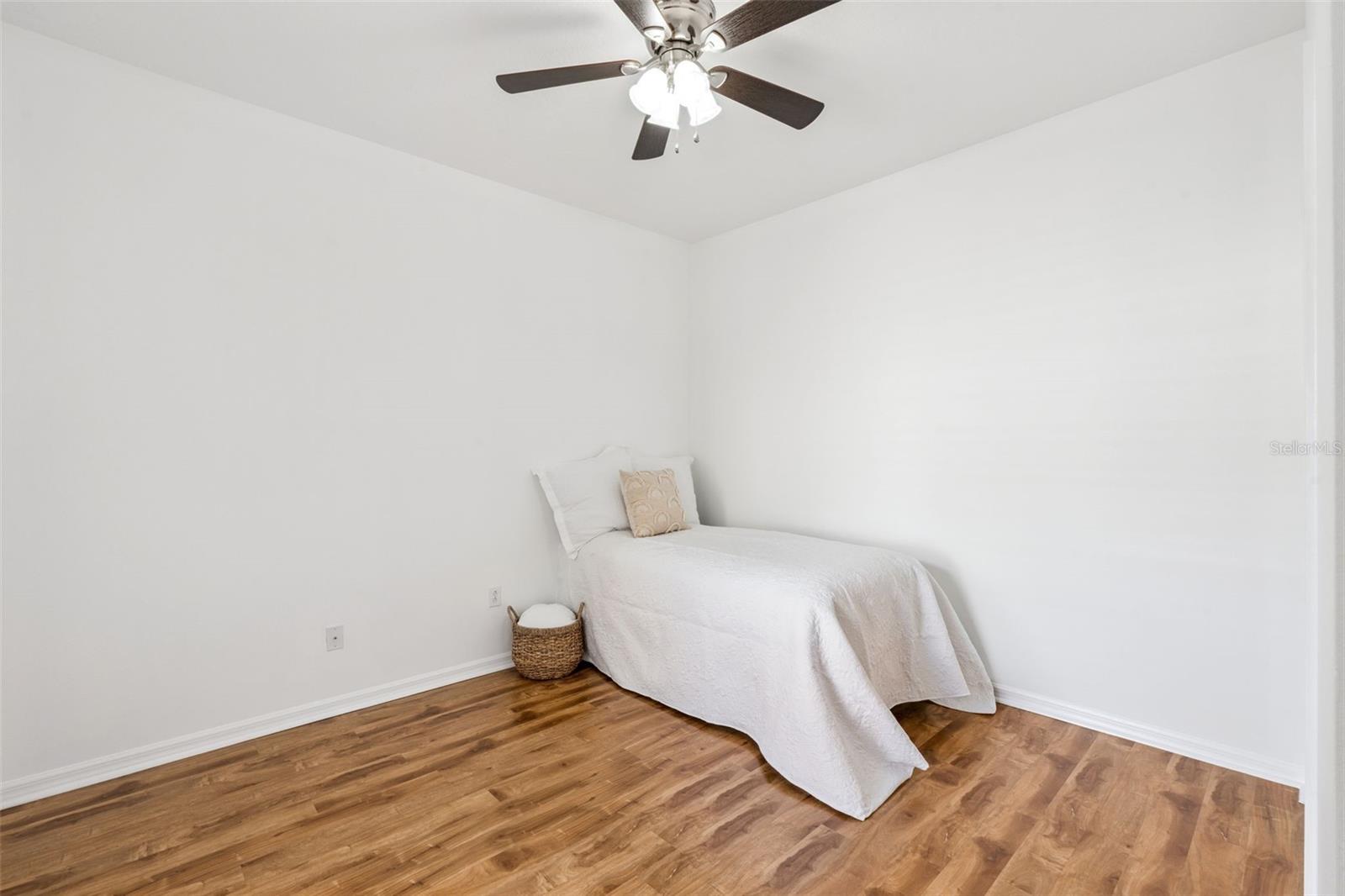 Image 15 of 29 For 14640 Golden Rain Tree Boulevard