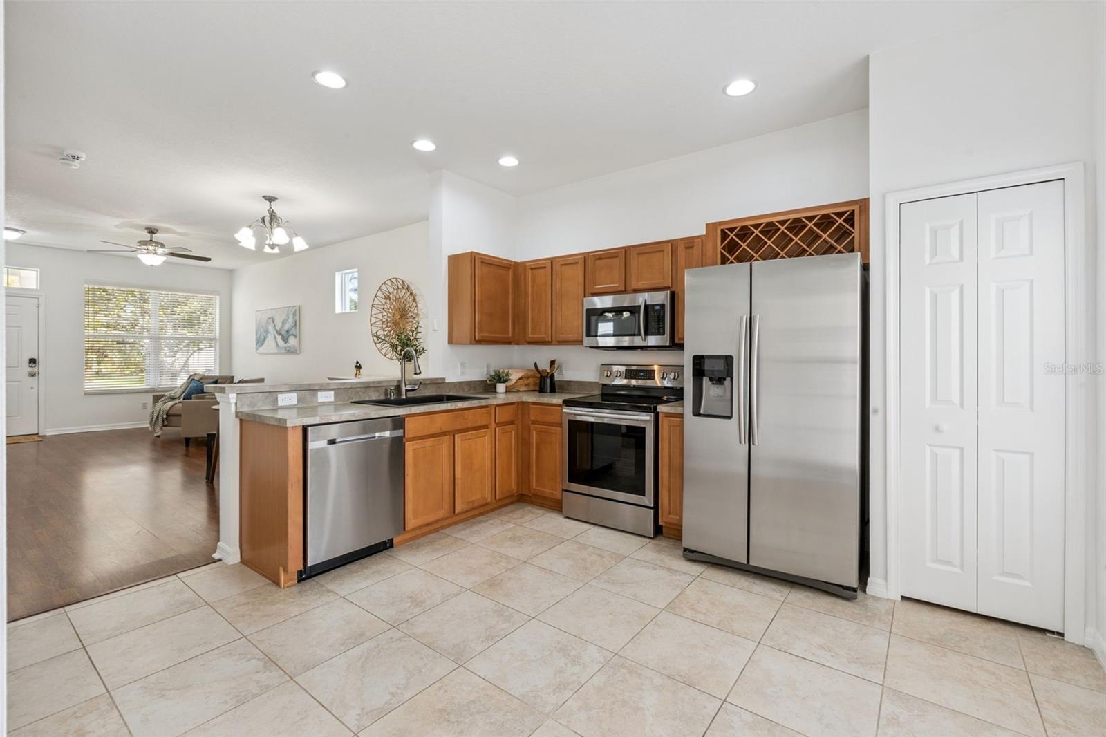 Image 8 of 29 For 14640 Golden Rain Tree Boulevard