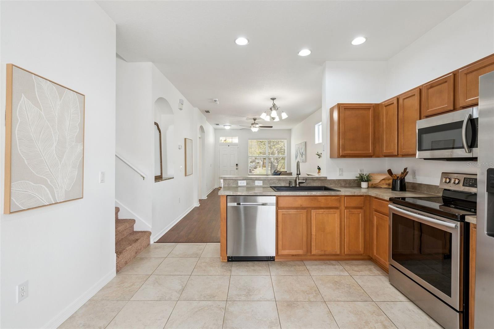 Image 9 of 29 For 14640 Golden Rain Tree Boulevard