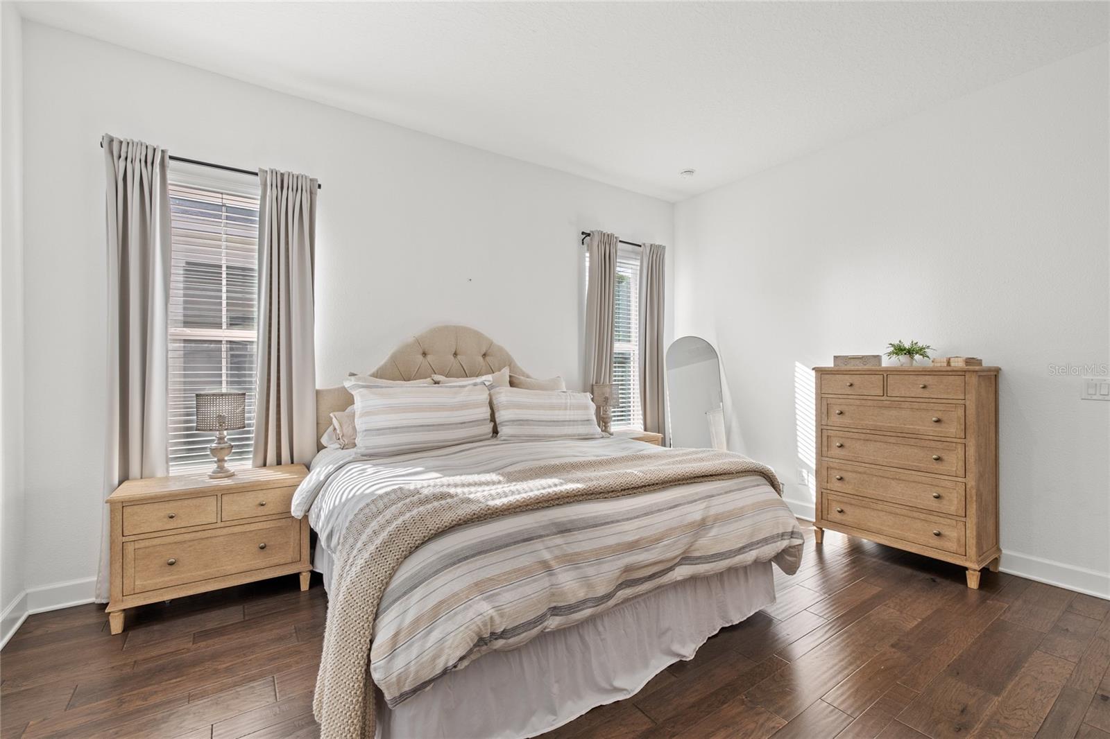 Image 15 of 63 For 13401 Granger Avenue