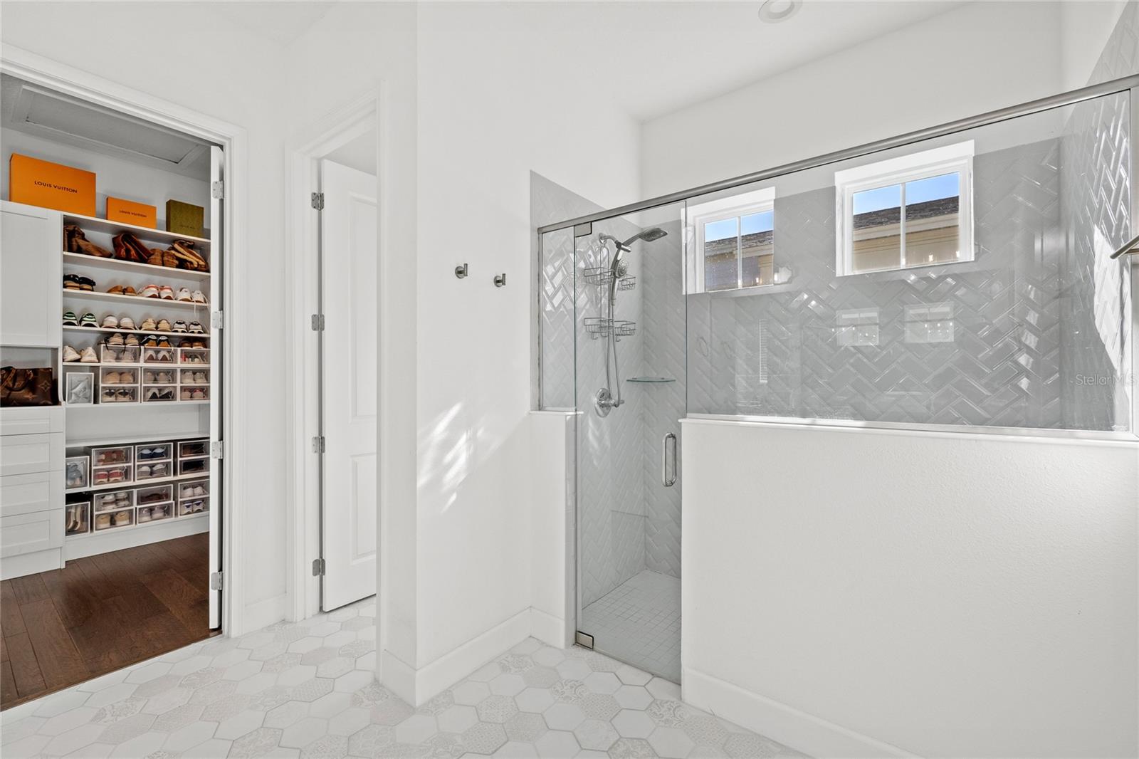 Image 17 of 63 For 13401 Granger Avenue