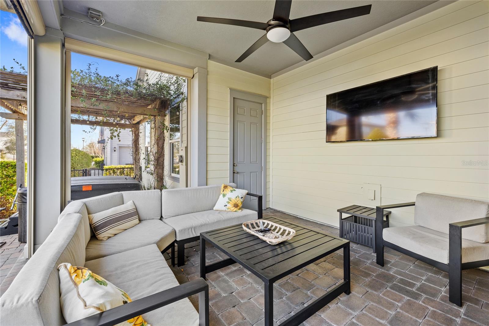 Image 28 of 63 For 13401 Granger Avenue