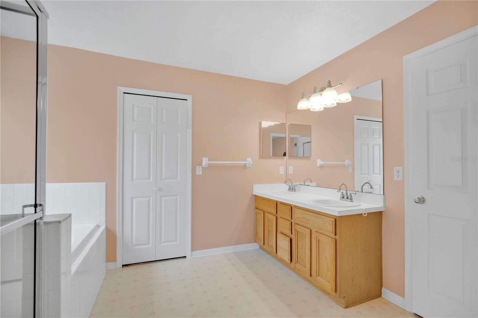 Image 16 of 33 For 13538 Fordwell Drive