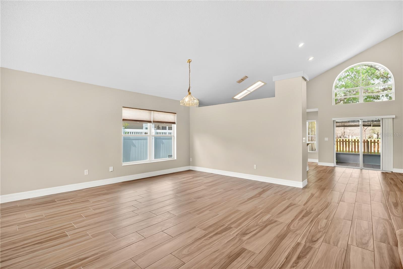 Image 6 of 33 For 13538 Fordwell Drive