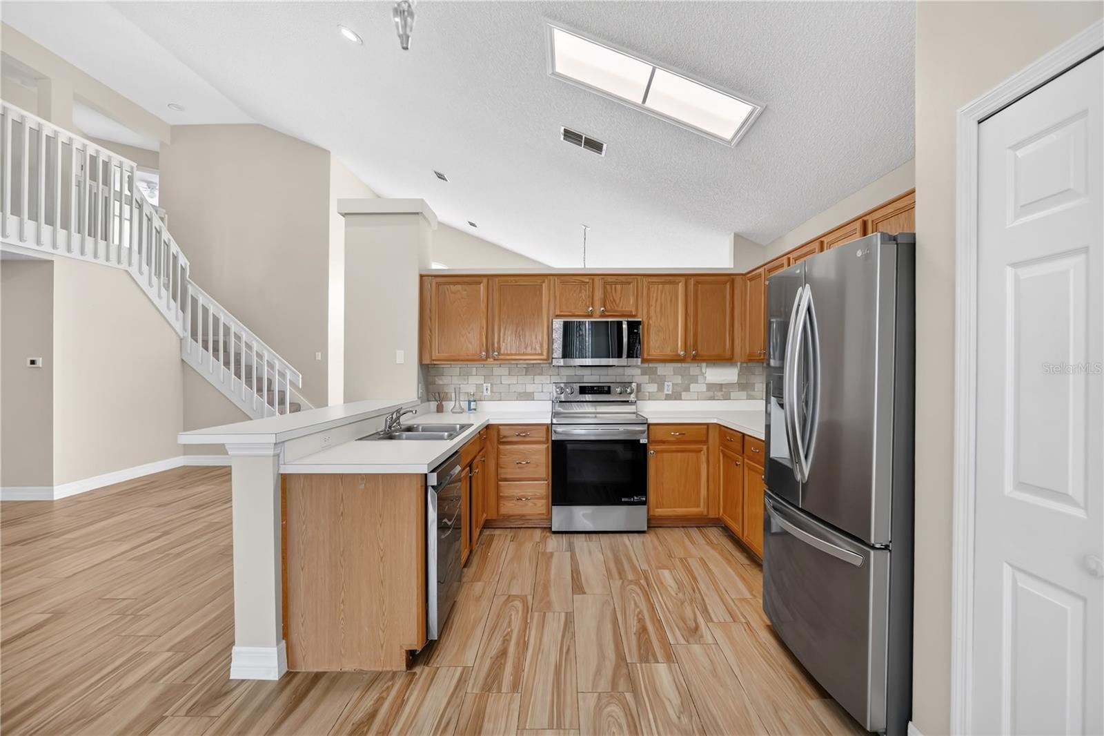 Image 8 of 33 For 13538 Fordwell Drive