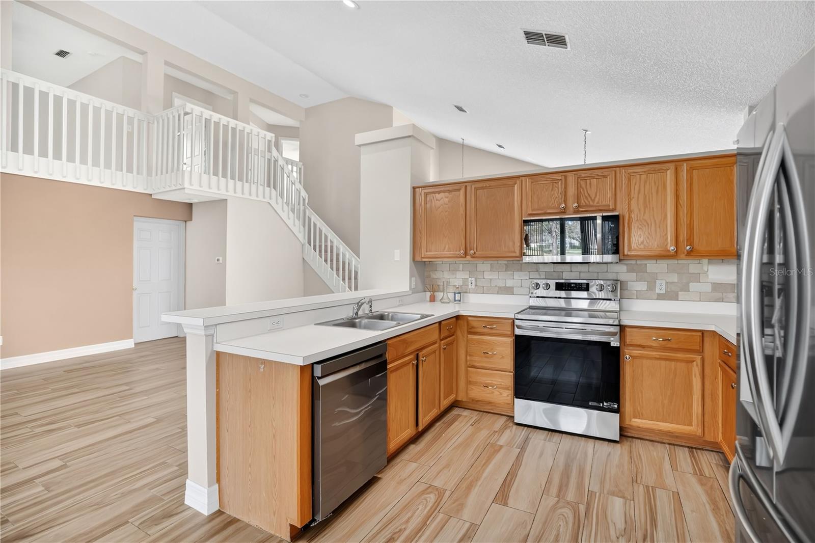 Image 9 of 33 For 13538 Fordwell Drive