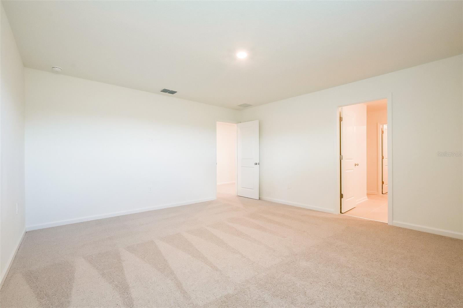 Image 14 of 27 For 315 Artemis Street