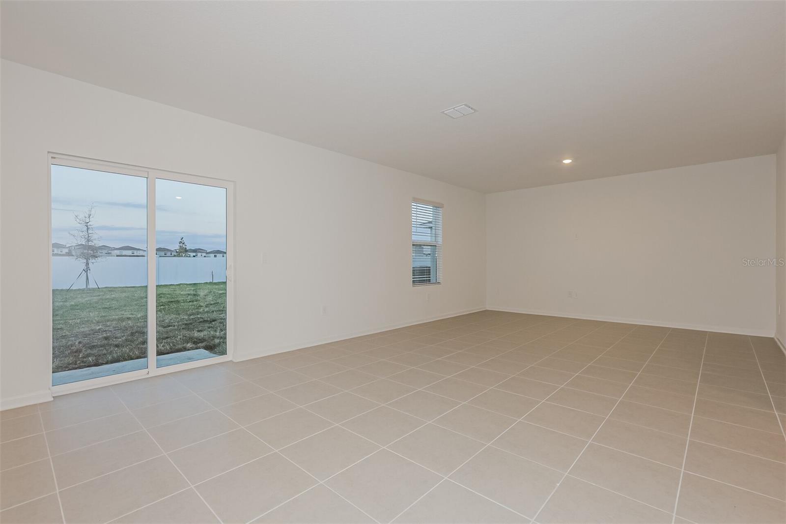 Image 4 of 27 For 315 Artemis Street