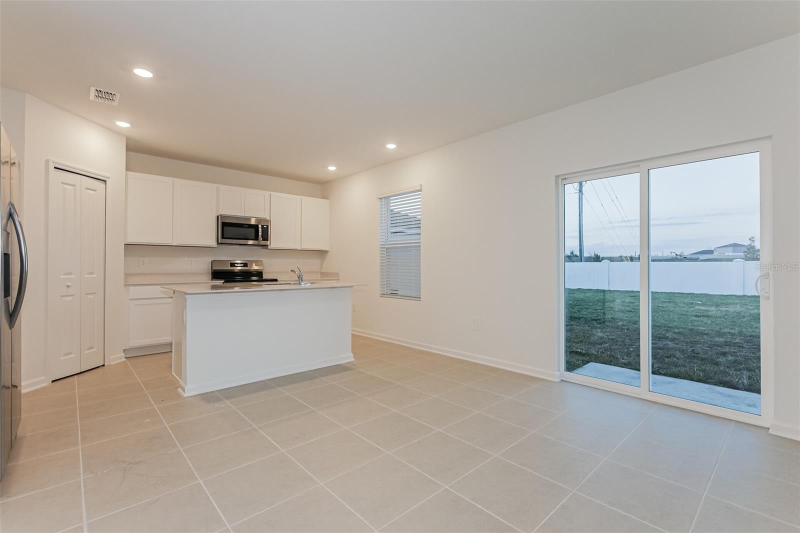 Image 5 of 27 For 315 Artemis Street