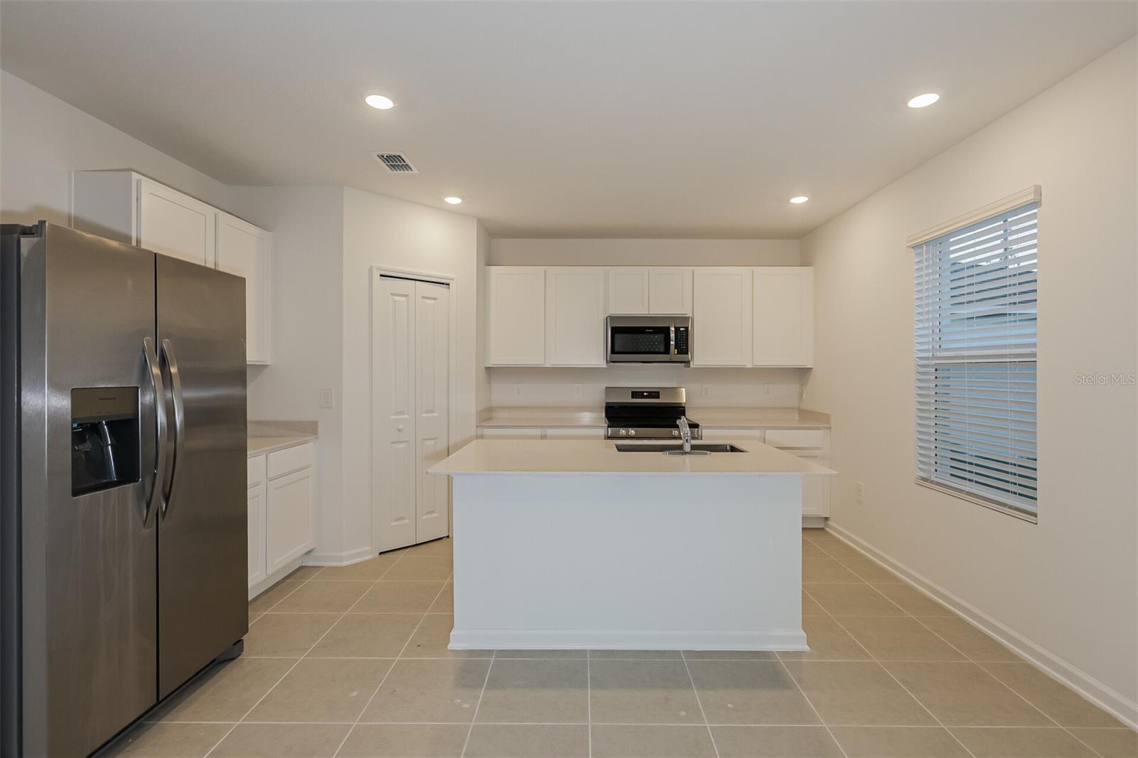 Image 6 of 27 For 315 Artemis Street