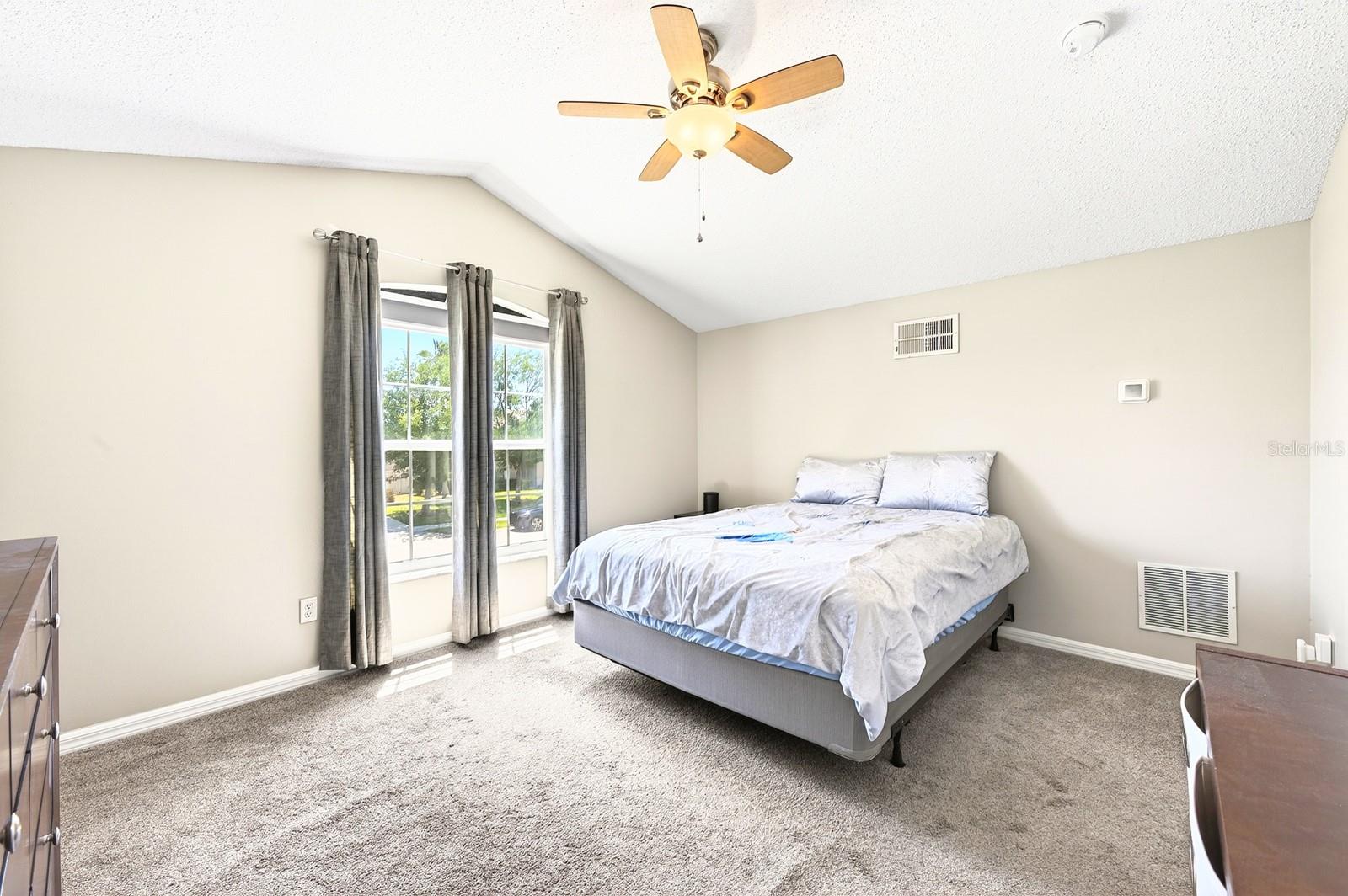 Image 23 of 46 For 129 Ballyshannon Drive