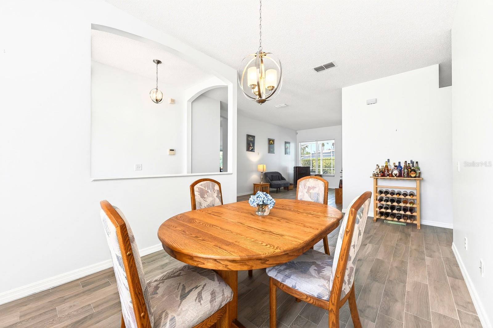 Image 6 of 46 For 129 Ballyshannon Drive