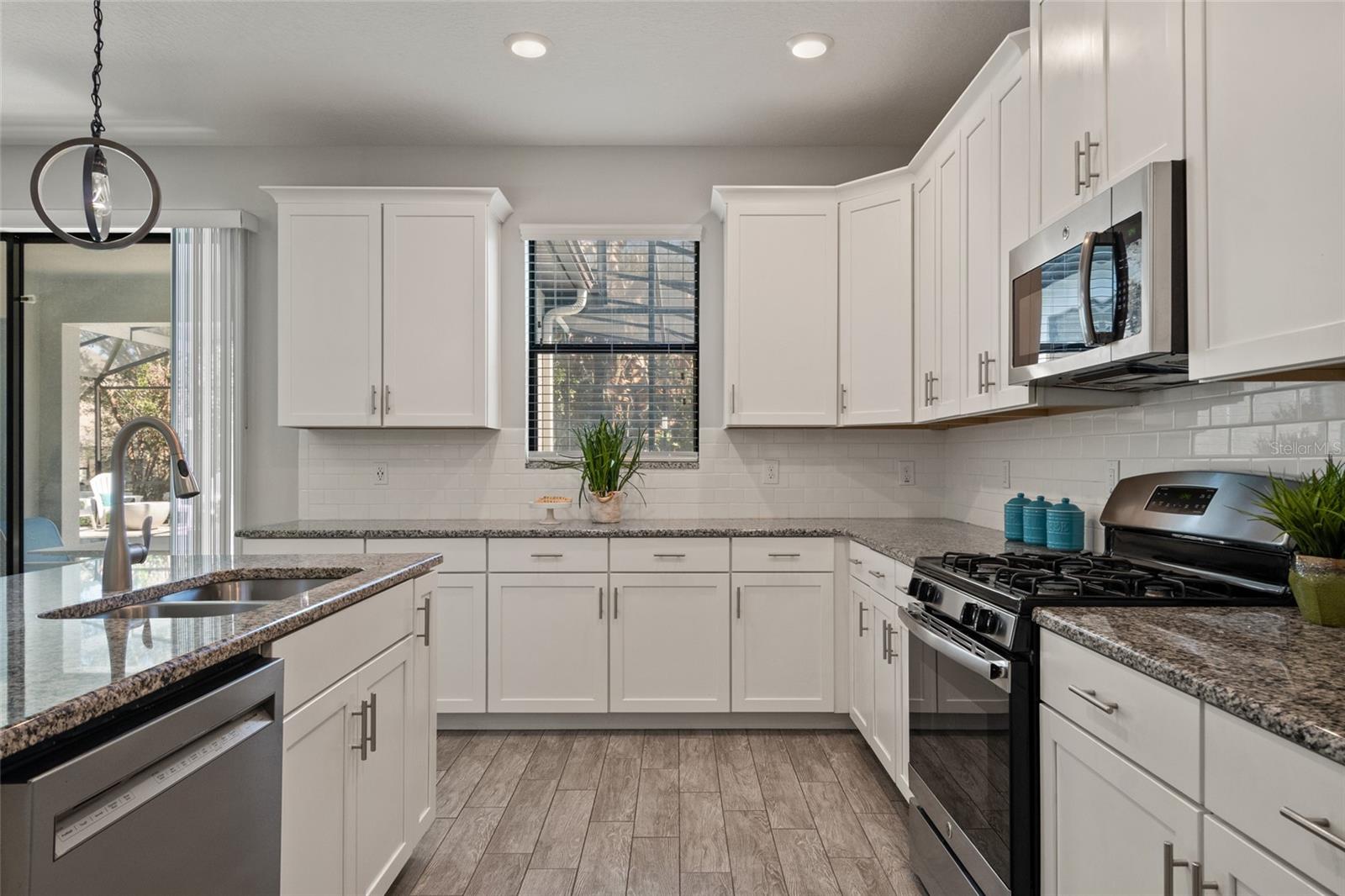 Image 20 of 66 For 7619 Loon Avenue