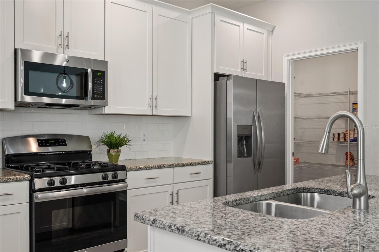 Image 22 of 66 For 7619 Loon Avenue