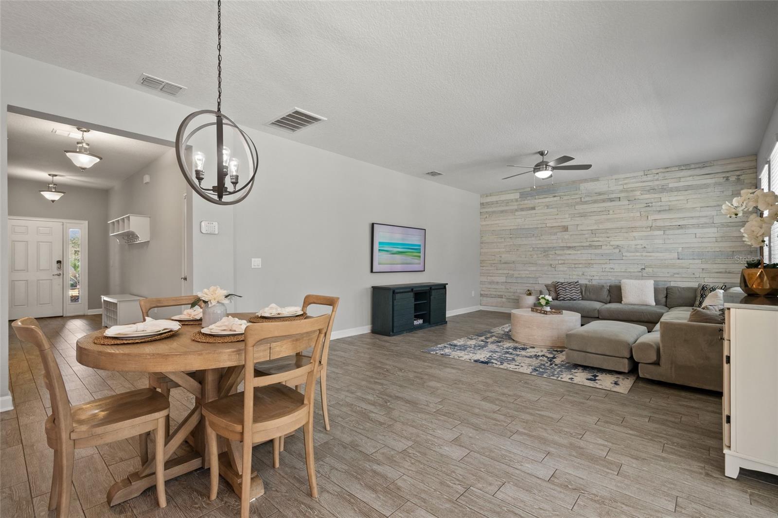 Image 31 of 66 For 7619 Loon Avenue