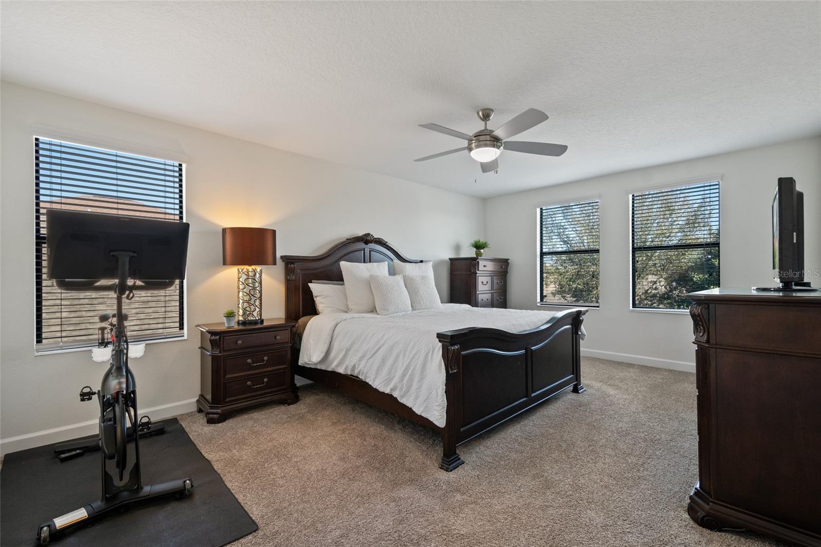 Image 42 of 66 For 7619 Loon Avenue