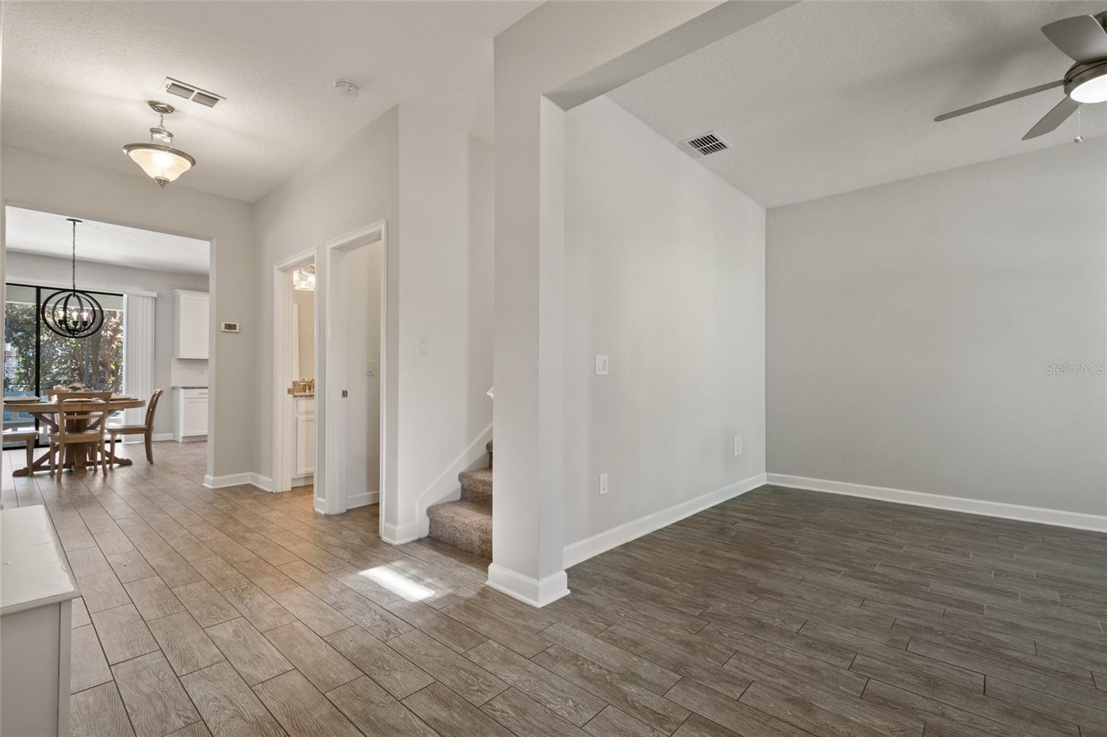 Image 7 of 66 For 7619 Loon Avenue