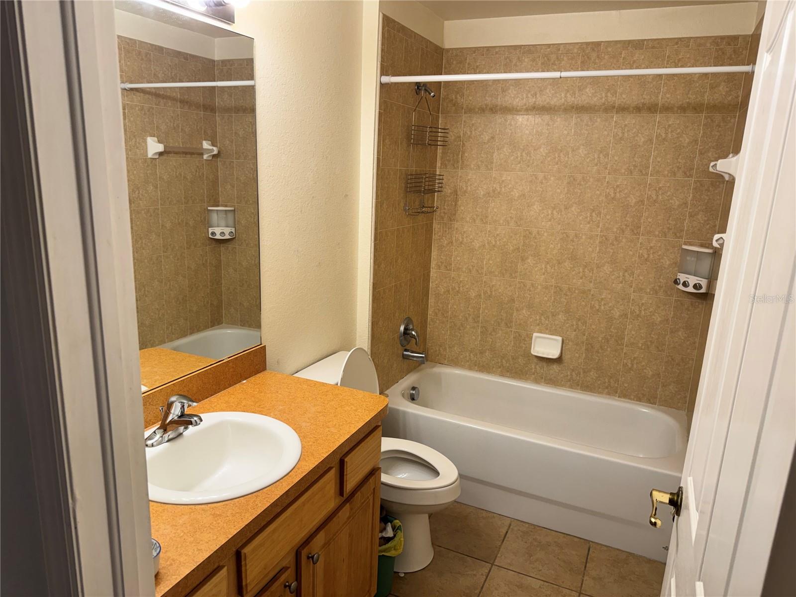 Image 14 of 64 For 12055 Robina Road