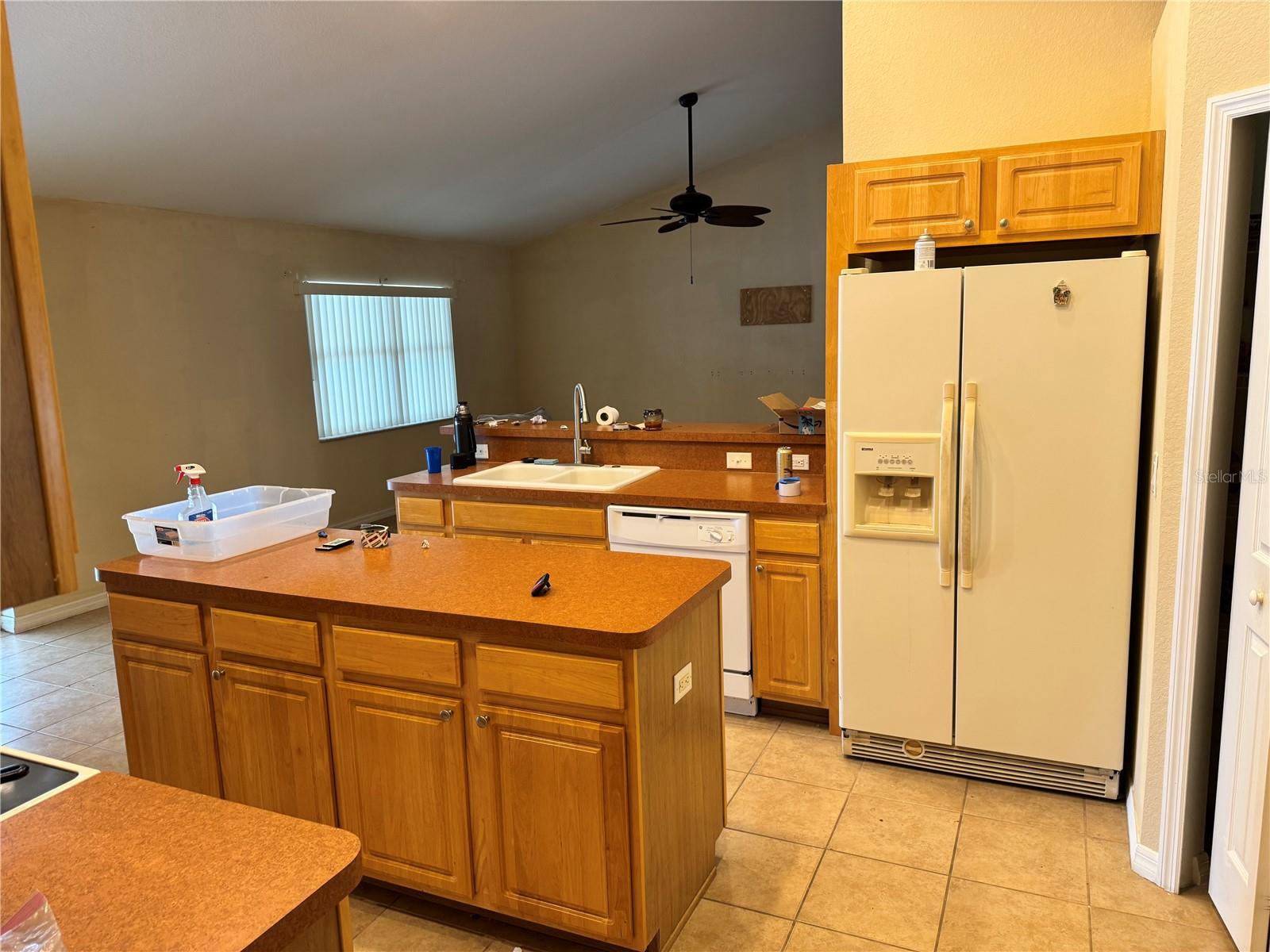 Image 17 of 64 For 12055 Robina Road