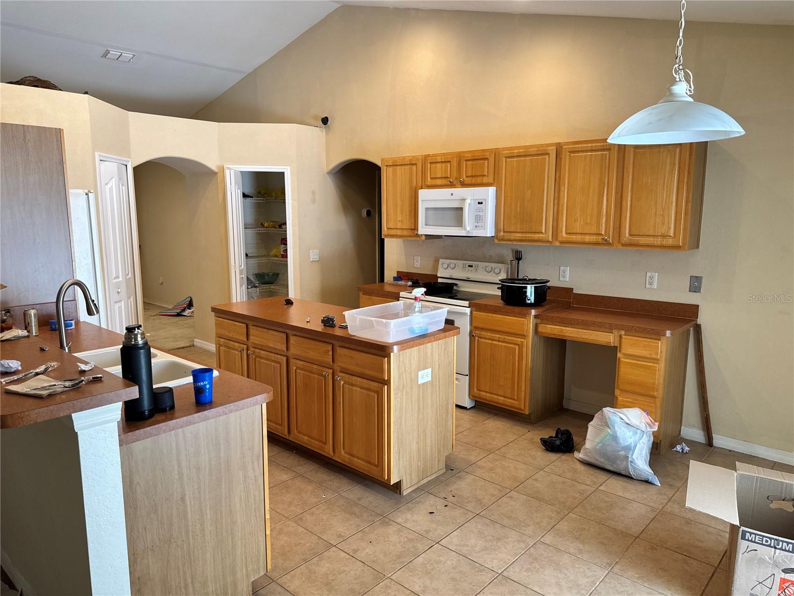 Image 35 of 64 For 12055 Robina Road