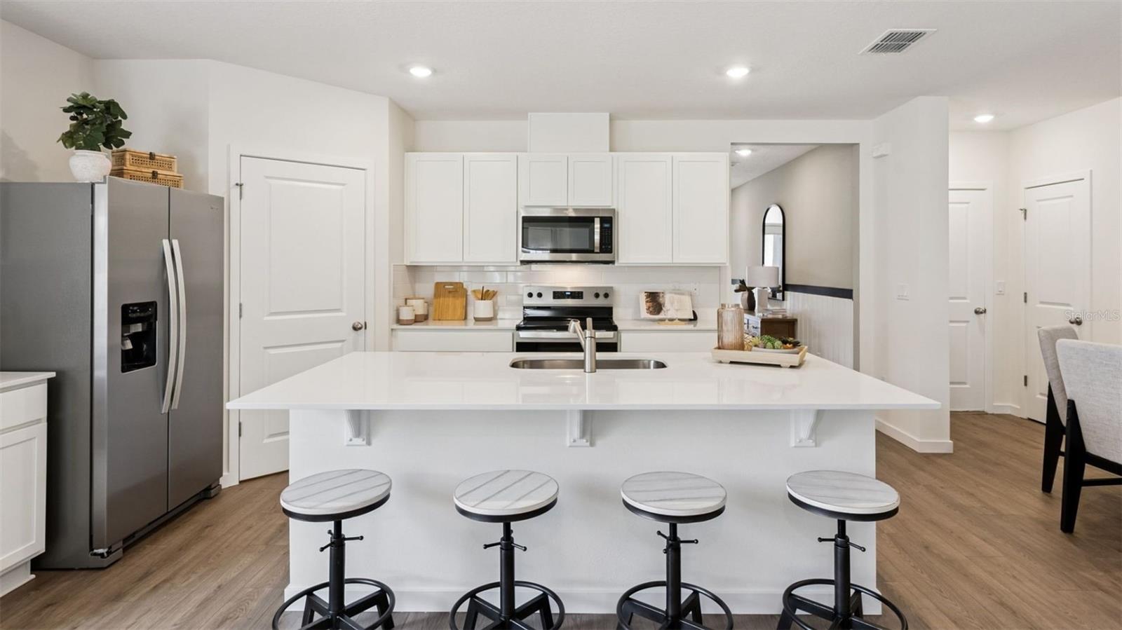 Image 6 of 56 For 2869 House Finch Road