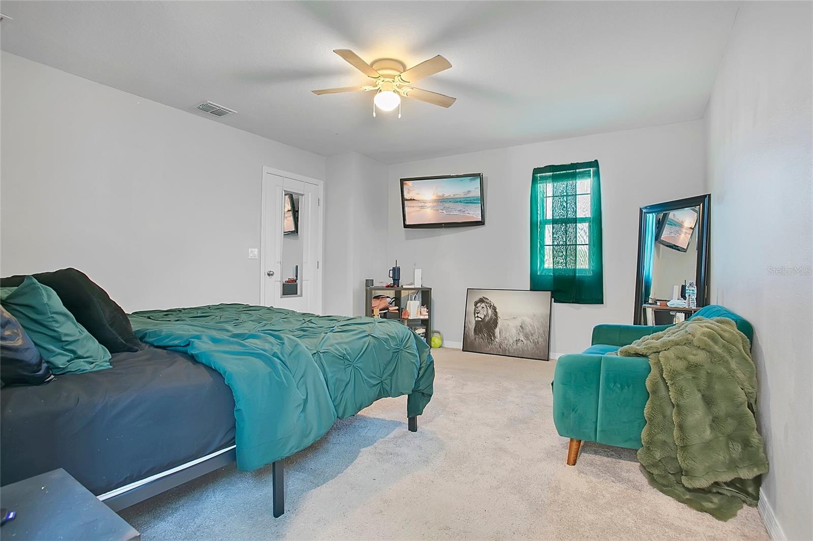 Image 11 of 30 For 582 Black Eagle Drive