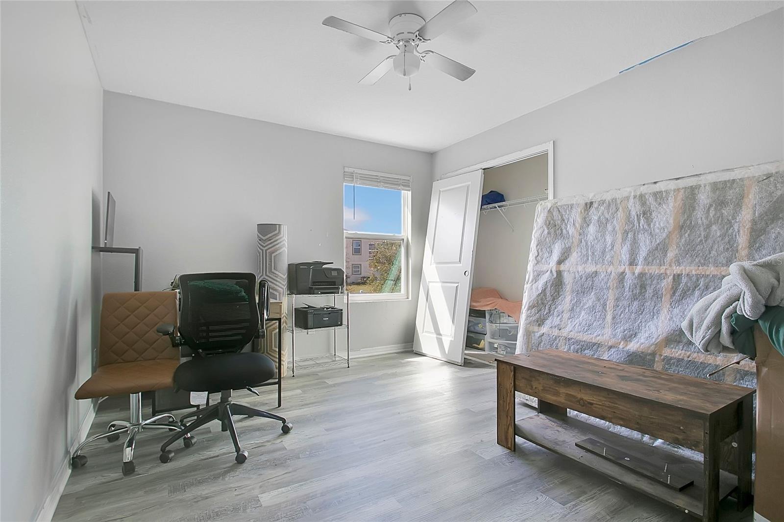 Image 14 of 30 For 582 Black Eagle Drive