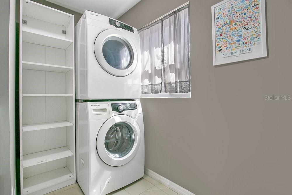 Image 24 of 34 For 741 Saxby Avenue