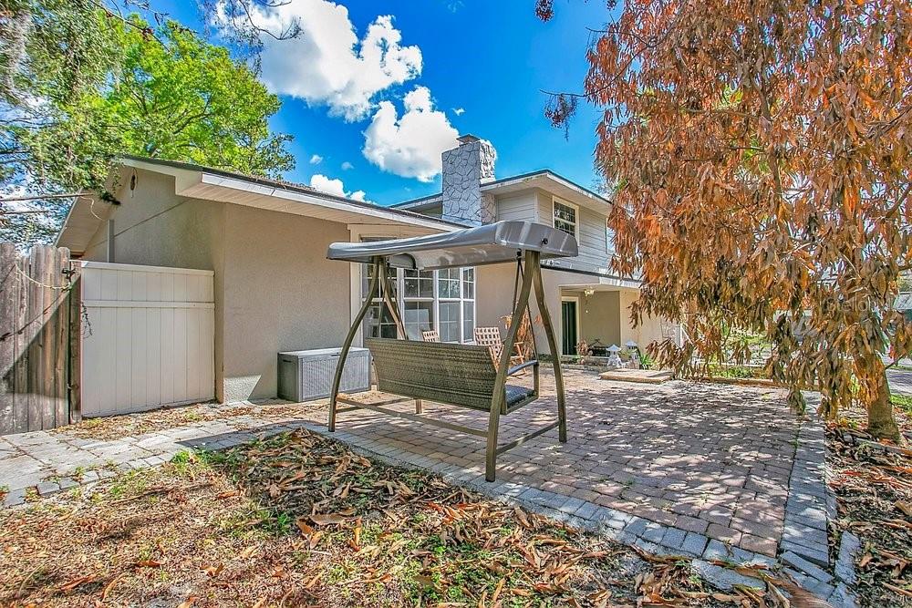 Image 28 of 34 For 741 Saxby Avenue