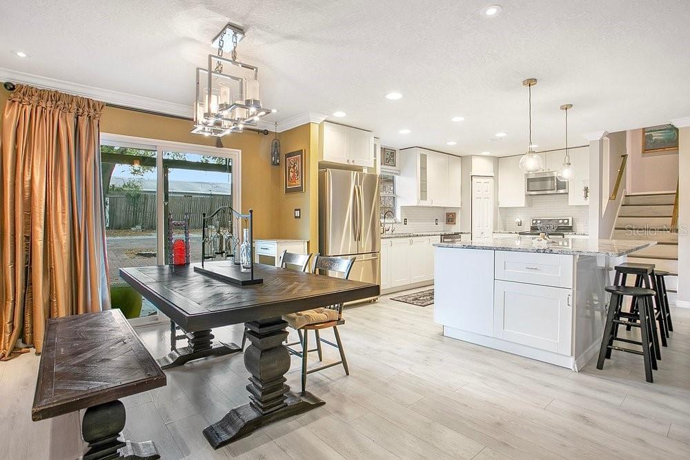 Image 8 of 34 For 741 Saxby Avenue