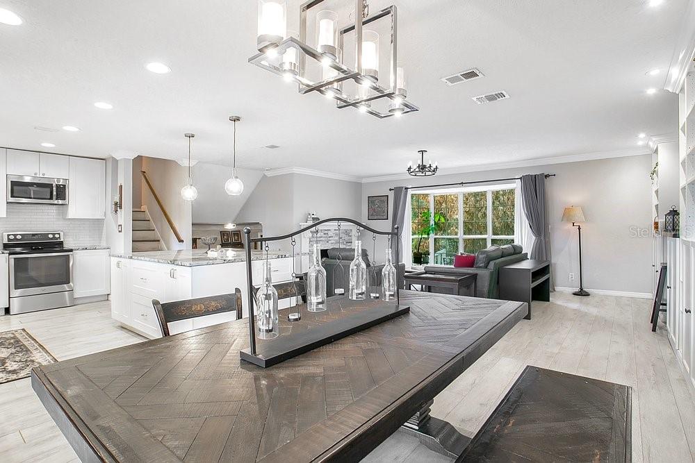 Image 9 of 34 For 741 Saxby Avenue