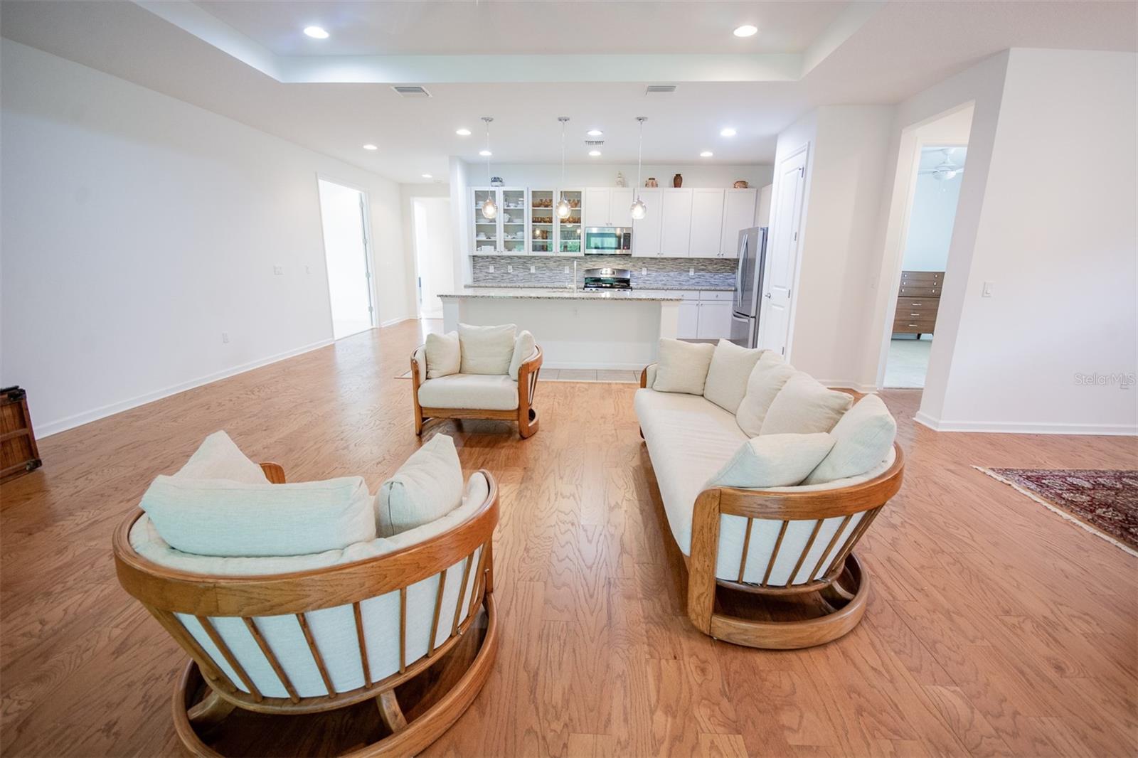 Image 14 of 48 For 215 Avenham Drive