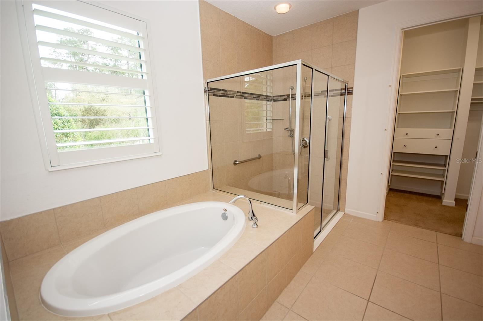 Image 20 of 48 For 215 Avenham Drive