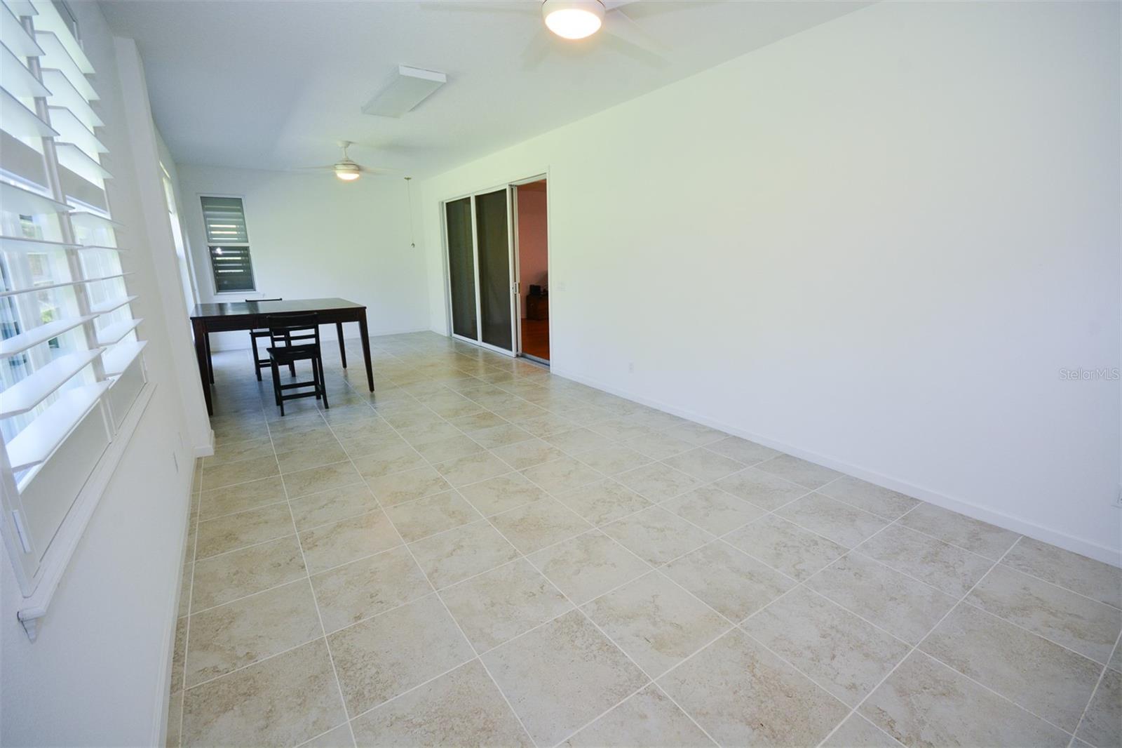 Image 25 of 48 For 215 Avenham Drive