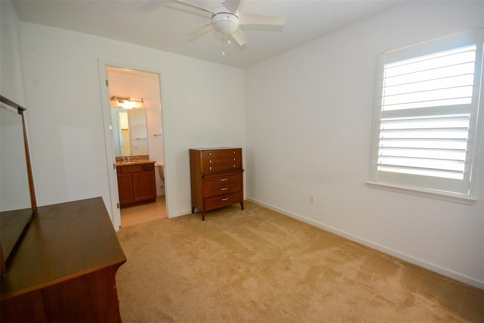 Image 32 of 48 For 215 Avenham Drive