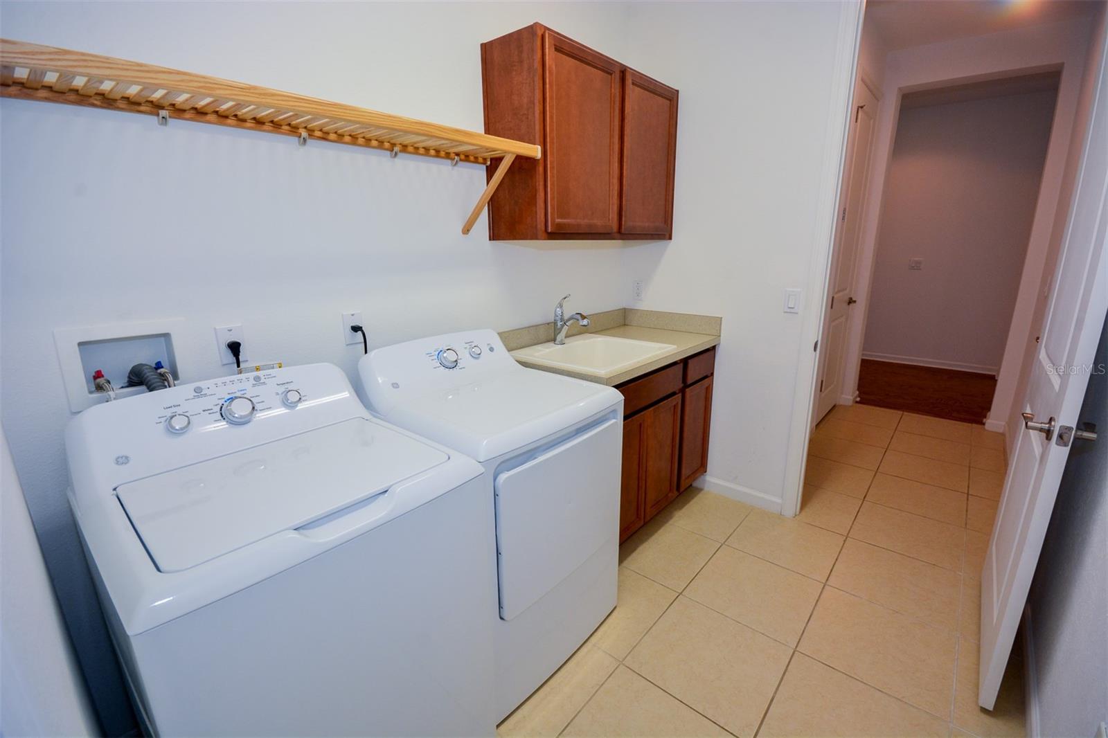 Image 42 of 48 For 215 Avenham Drive