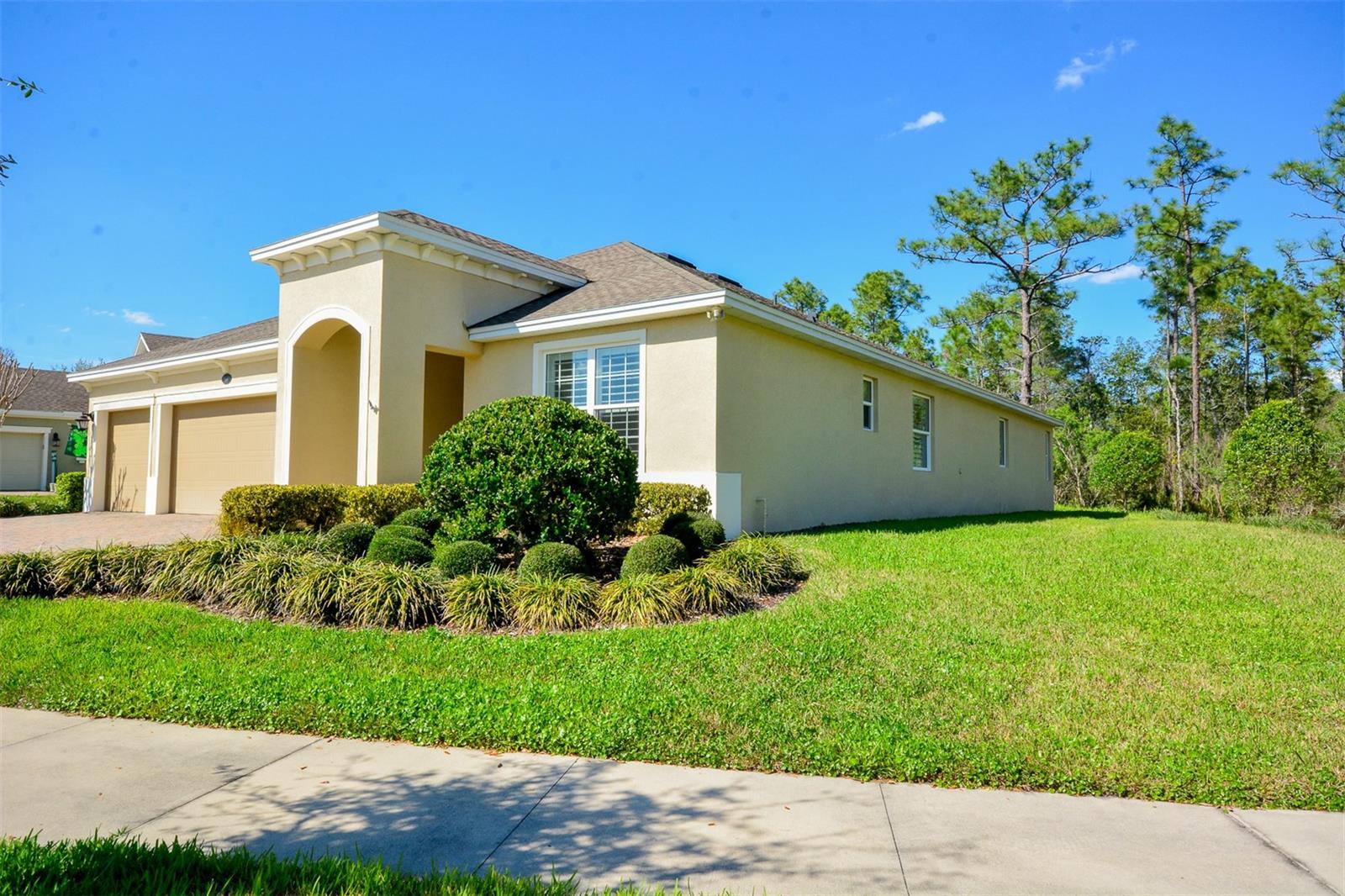 Image 44 of 48 For 215 Avenham Drive