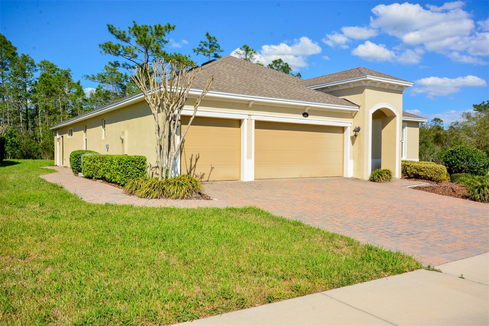 Image 47 of 48 For 215 Avenham Drive