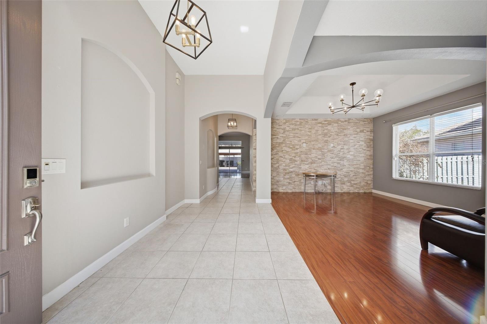 Image 3 of 47 For 8455 Dover View Lane