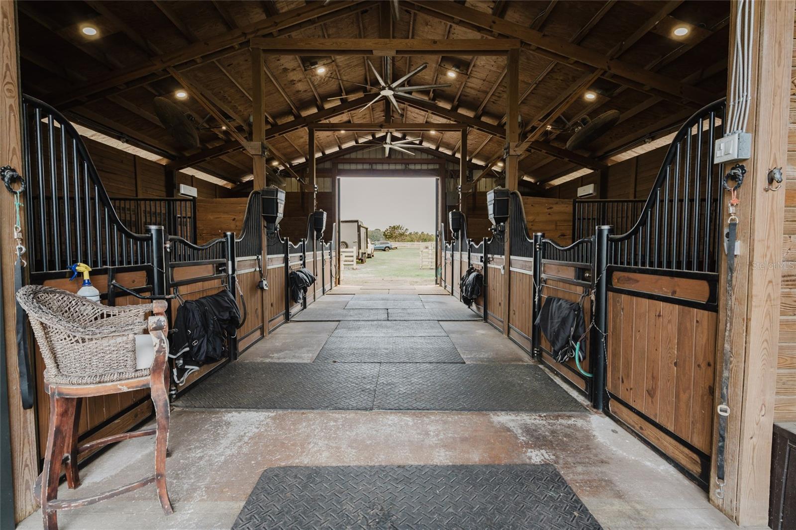 Image 62 of 84 For 4015 Indigo Road