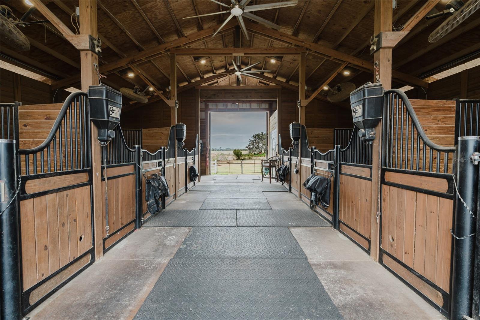 Image 68 of 84 For 4015 Indigo Road