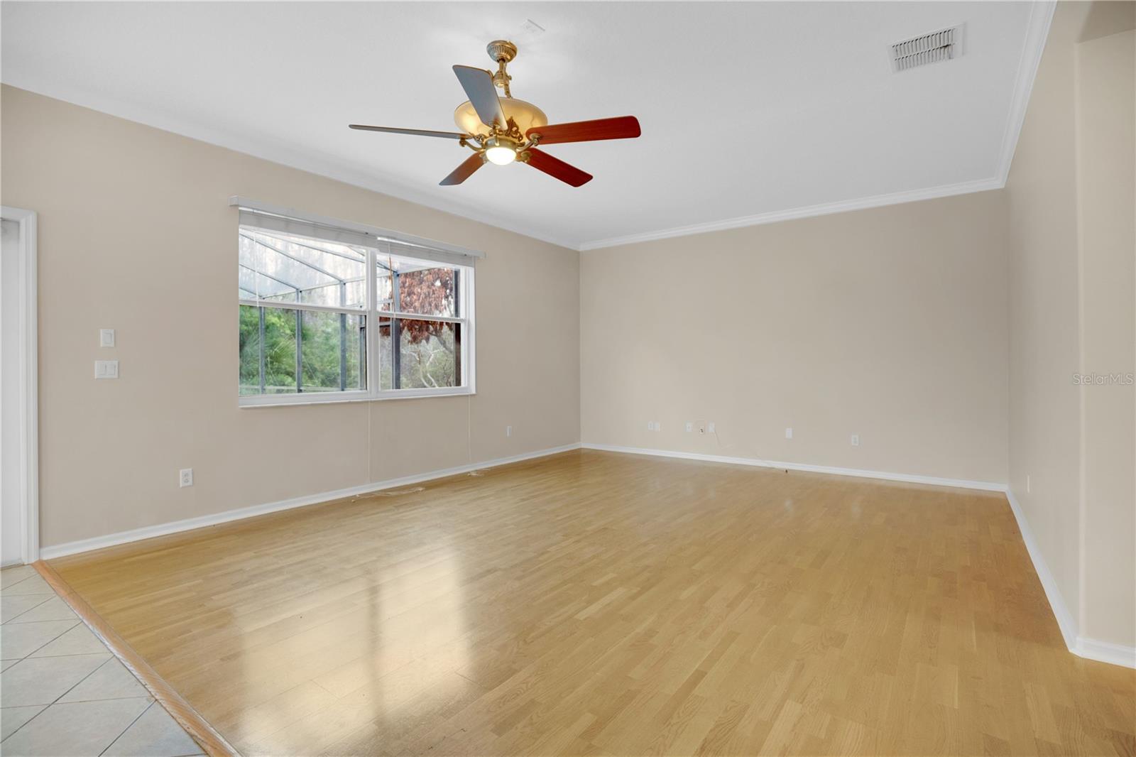 Image 10 of 74 For 2615 Lakemoor Drive