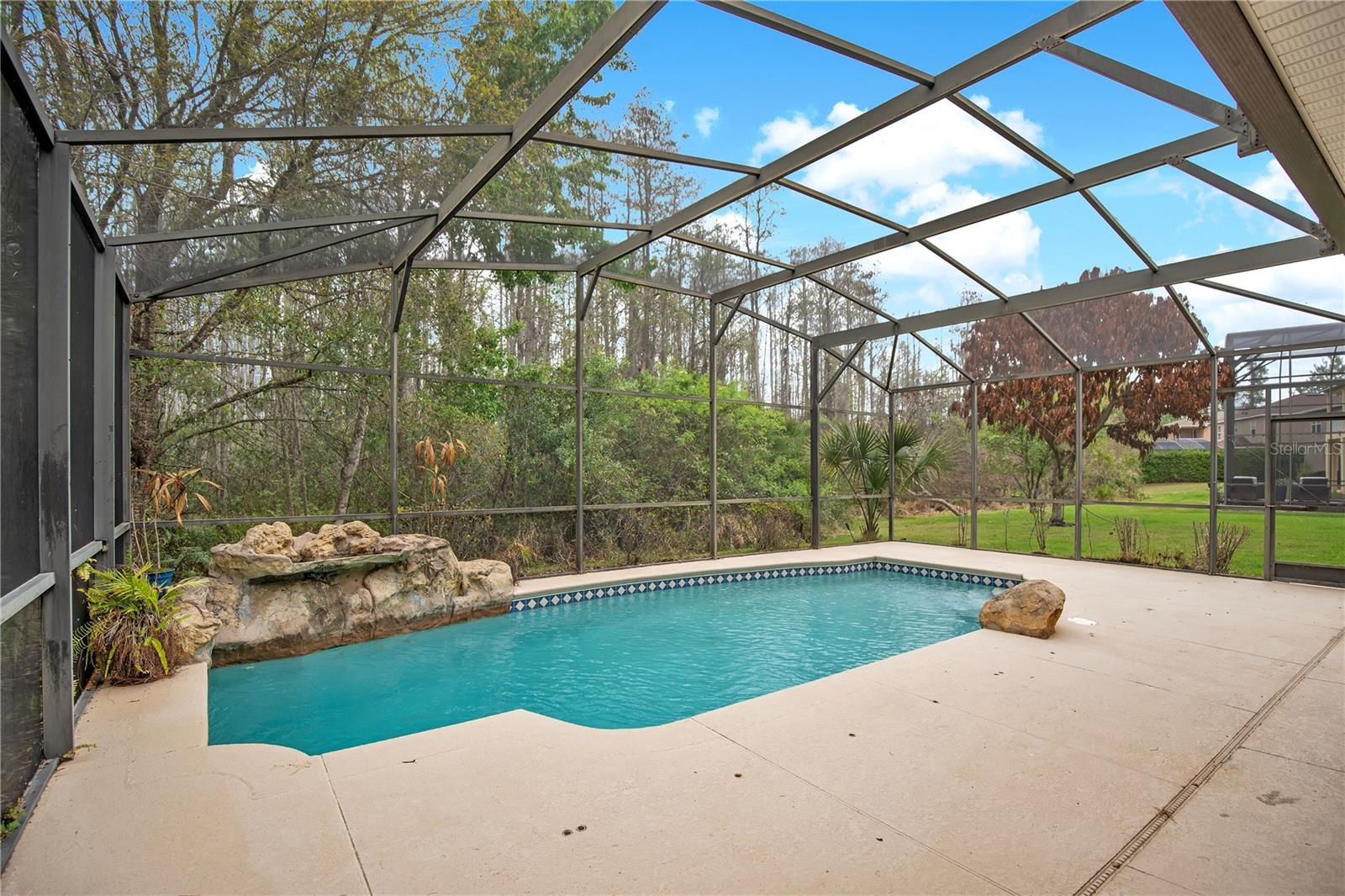 Image 33 of 74 For 2615 Lakemoor Drive