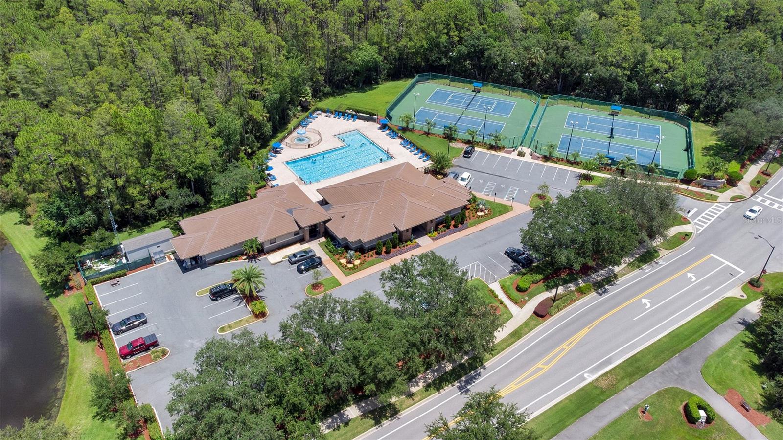 Image 47 of 74 For 2615 Lakemoor Drive